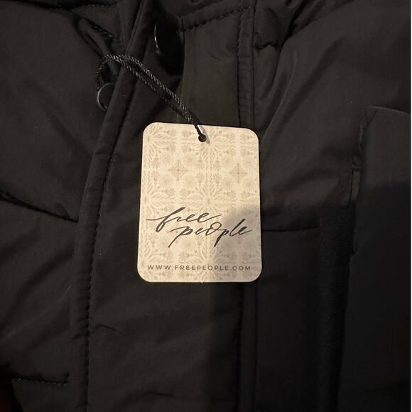 Free People X Universal Standard Women's Everest 2 Long Puffer Black 14/16 NWT - Picture 9 of 13